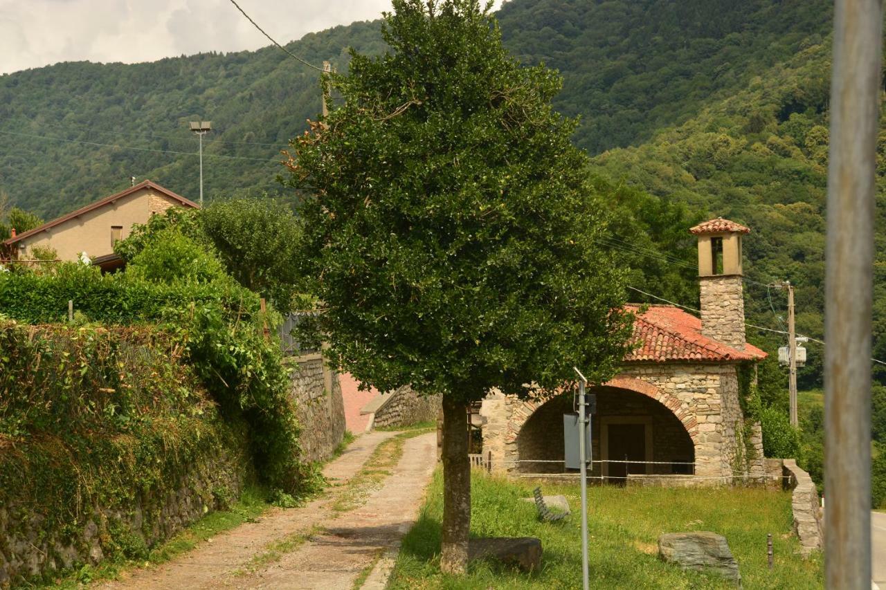 Cascina Del Sole Villa Asso Exteriör bild